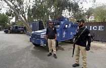 Pakistan: proteste anti-Francia, Ambasciata consiglia di lasciare il Paese