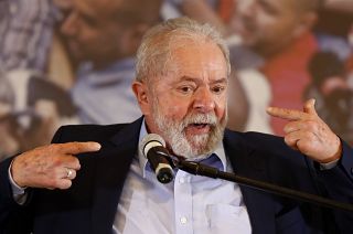 Nach neuem Urteil: Lula jubelt, Bolsonaro schäumt
