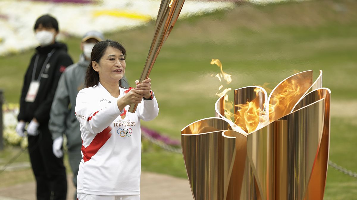 الشعلة الأولمبية في سويتا غرب اليابان. 2021/04/14