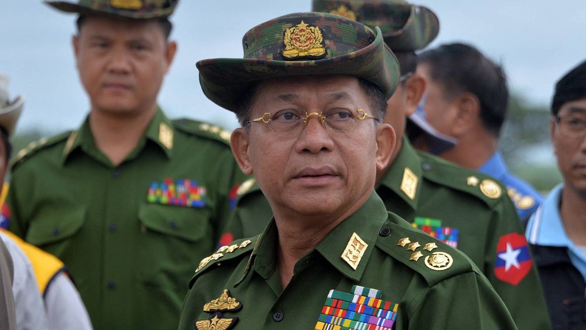 Myanmar'da askeri darbenin ardından ülke yönetimini devralan Genelkurmay Başkanı General Min Aung Hlaing
