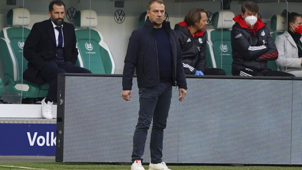 Hansi Flick beim Spiel der Bayern gegen Wolfsburg