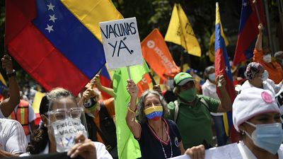 Protesta para pedir una mejor distribución de las vacunas en Venzuela