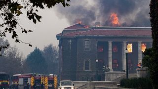 Incendie à Cape Town : des trésors littéraires ont disparu
