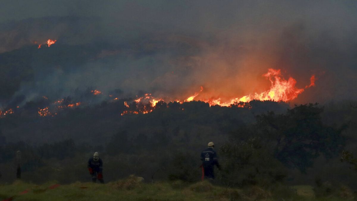 A fire rages on the slopes of Table Mountain, in Cape Town South Africa