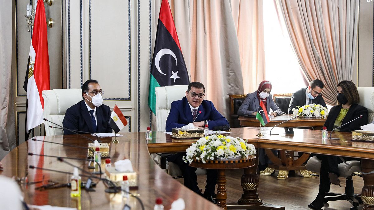 رئيس الوزراء المصري يزور ليبيا