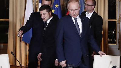El presidente de Ucrania Zelenksi invita a Putin a una reunión en la zona de guerra