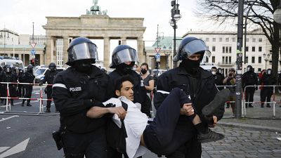 Protestas en Alemania contra la nueva ley que da al Ejecutivo más poder para poner restricciones