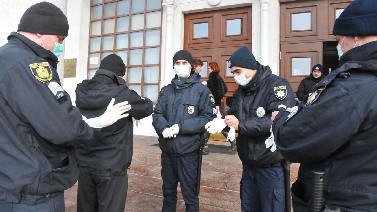Ukraynalı polisler 
