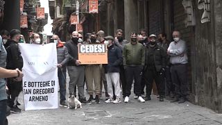 Ремесленники с улицы Сан-Грегорио-Армено пытаются привлечь внимание к своим проблемам