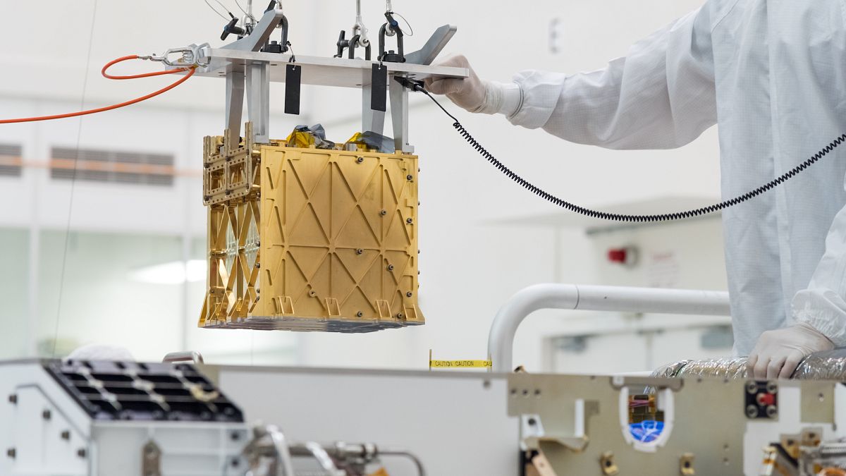 موکسی، دستگاه تبدیل دی‌اکسید‌کربن به اکسیژن در کره مریخ