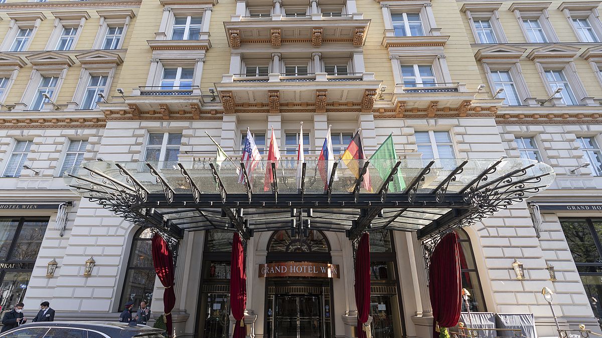  فندق غراند هوتيل في فيينا حيث تعقد محادثات نووي إيران، 9 نيسان/أبريل 2021
