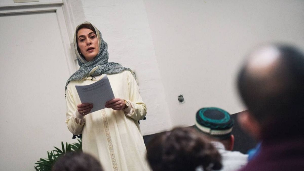کهینه بهلول، نخستین امام جماعت زن در فرانسه