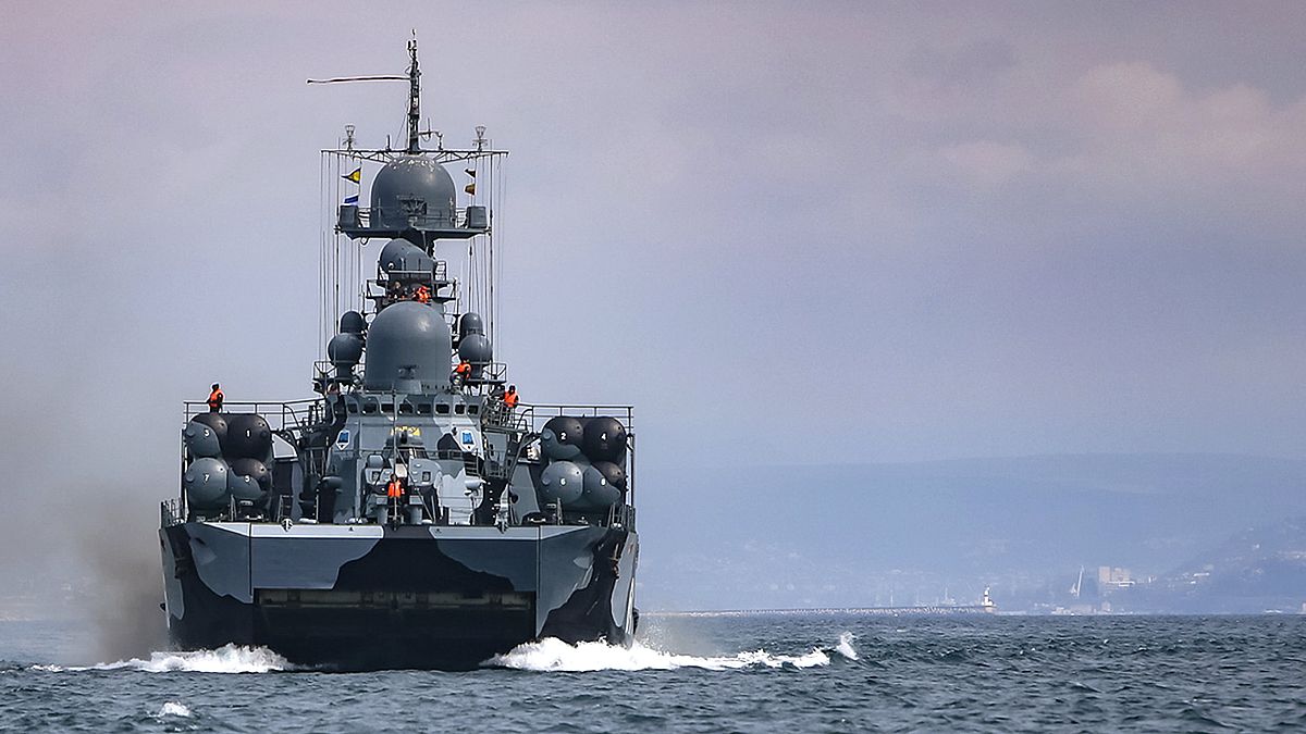 Orosz hadihajó április közepén hadgyakorlaton vesz részt a Fekete-tengeren