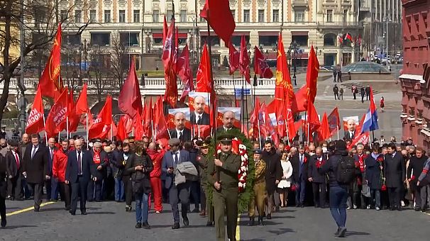 Russian Communists Celebrate Lenin S 151st Birthday Africanews