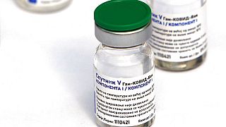 Covid-19 : des vaccins Sputnik V produits en Egypte