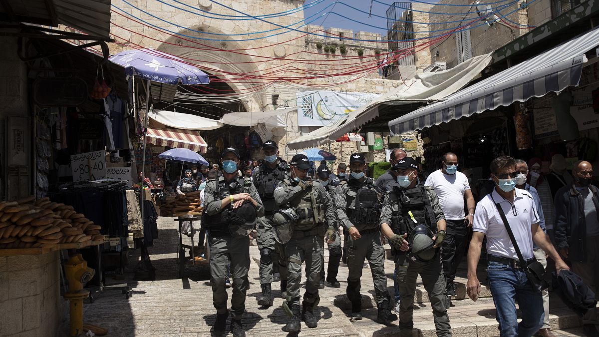 Полиция Израиля патрулирует улицы Иерусалима 23 апреля 2021