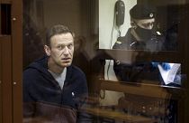 Navalni pone fin a la huelga de hambre en prisión