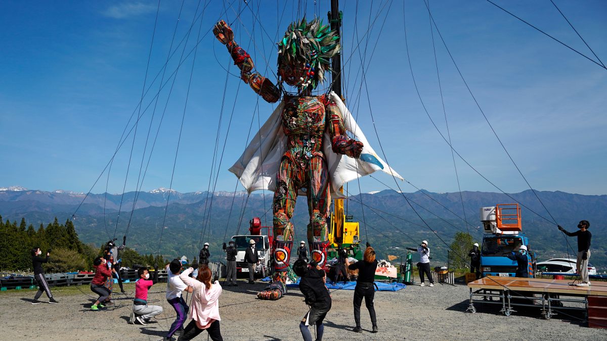 JO Tokyo : MOCCO, la marionnette géante prend vie