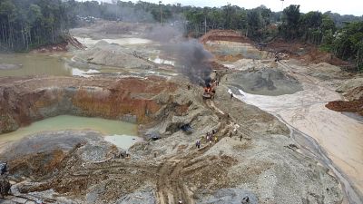 عملیات پلیس کلمبیا برای مقابله با حفاری‌های غیرقانونی استخراج طلا