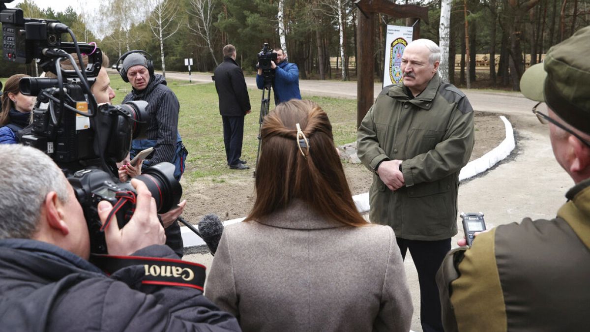 Fiát juttatná hatalomra a merénylettől tartó belarusz elnök