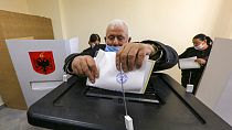 Албания: явного победителя на выборах нет
