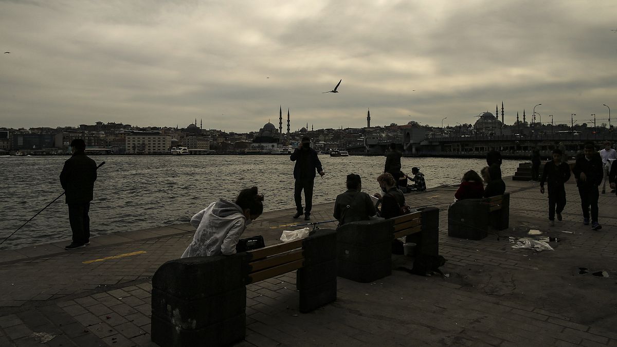 Türkiye'de 25 Nisan'da açıklanan verilere göre son 24 saatte 38 bin 553 yeni vaka tespit edildi
