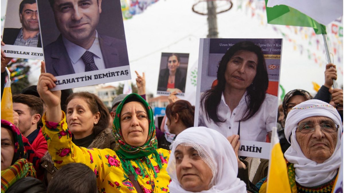 بدء محاكمة قادة حزب مؤيد للاكراد على خلفية تظاهرات 2014 في تركيا