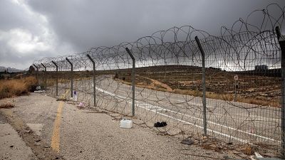 جزء من جدار الفصل الإسرائيلي بالقرب من مستوطنة بيت حورون في الضفة الغربية