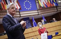 Head of the Task Force for Relations with the UK, Michel Barnier, flanked by European Commission President Ursula von der Leyen, in the EP