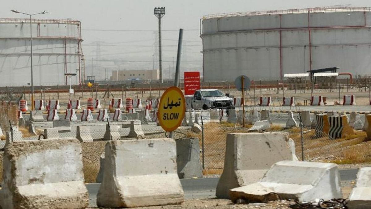 عکس تزئینی از پالایشگاه نفت در عربستان سعودی