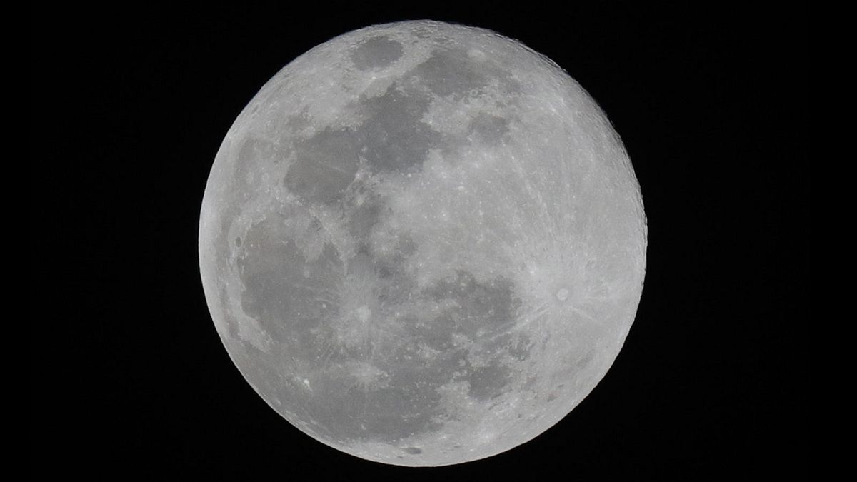 La Lune, vue depuis Les Philippines le 27 avril 2021