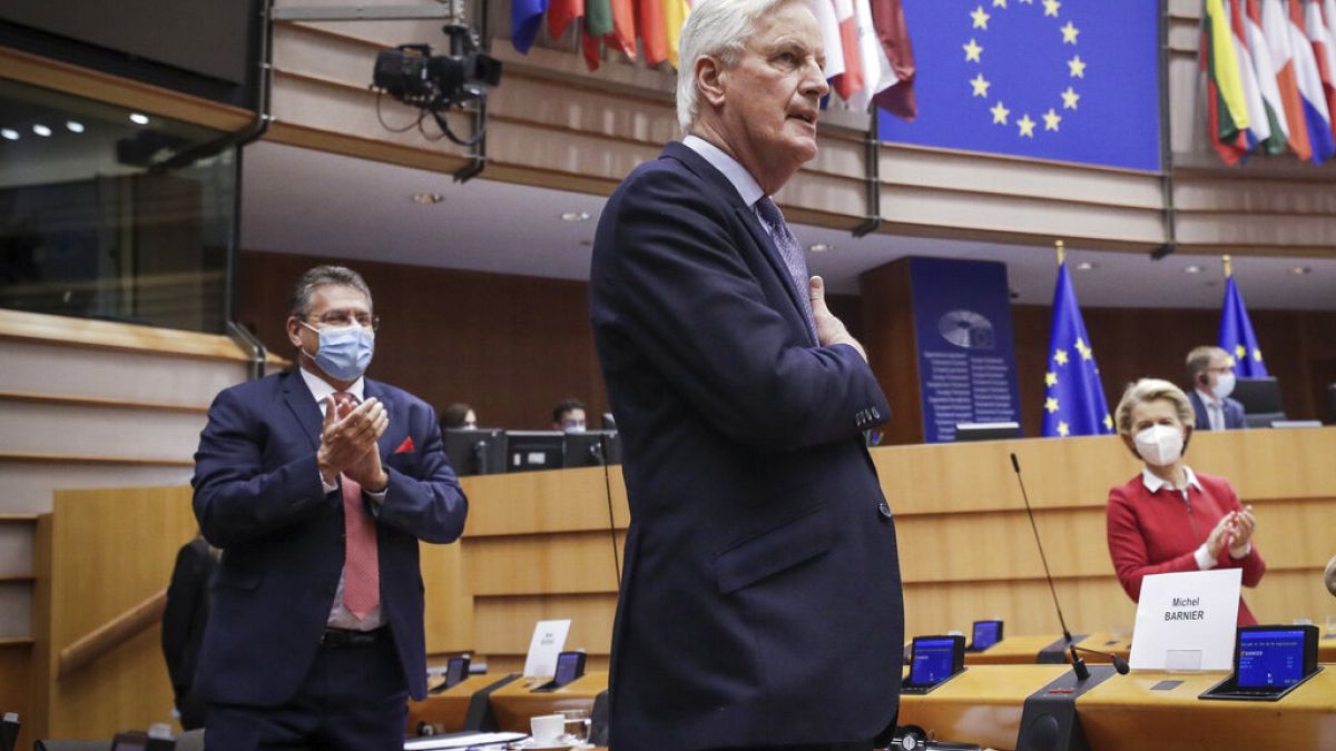 Parlamento Europeu aprova acordo comercial pós-Brexit