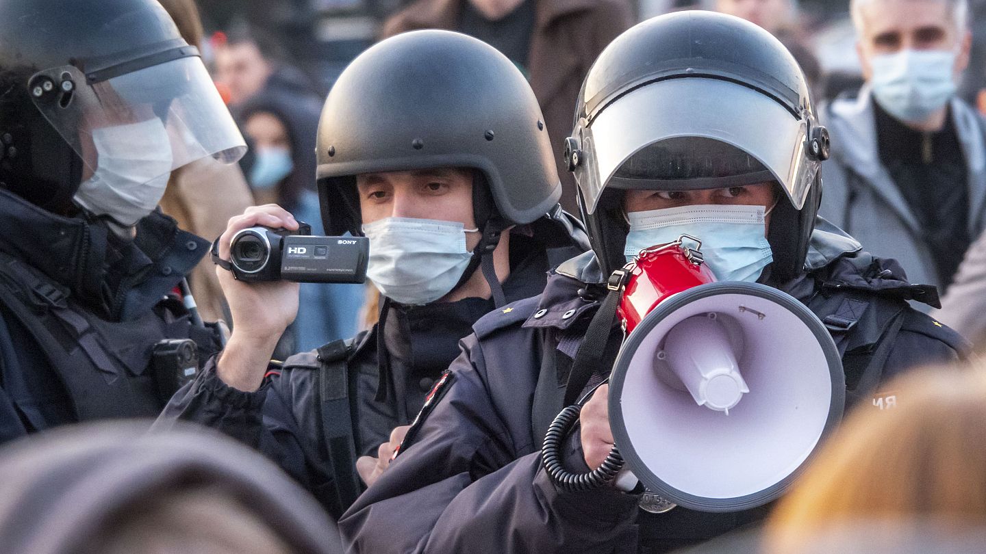 Новогодние Приключения Полицейских