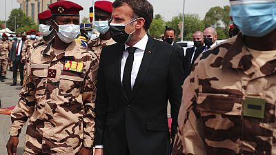 Tchad :  Emmanuel Macron dans les vieux pièges de la Françafrique ?