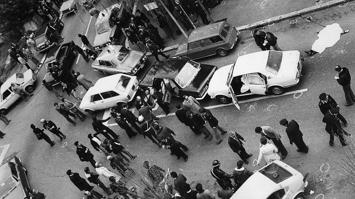 16 marzo 1978, la polizia interviene in via Fani dopo il sequestro di Aldo Moro