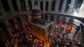 Kudüs'te Ortodoks Hristiyanların kısıtlamasız Kutsal Ateş ayini