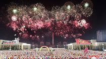 Festa de luzes e fogo de artifício na Coreia do Norte