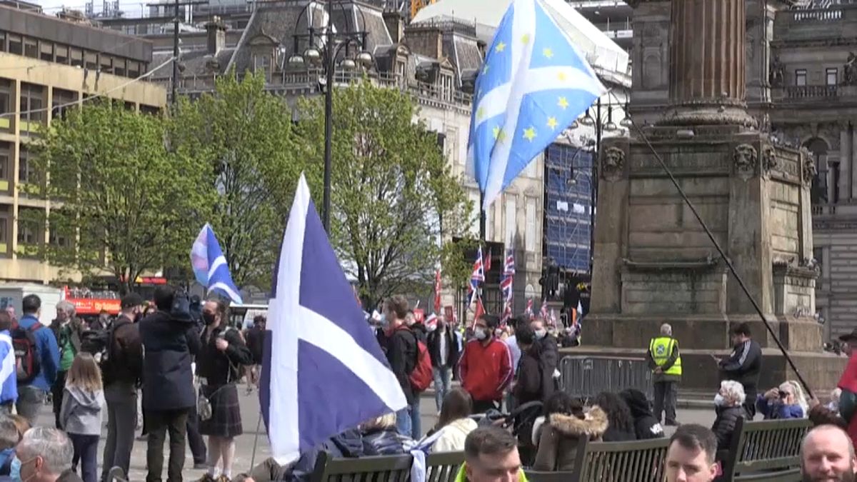 Unabhängigkeitsbefürworter und -gegner demonstrierten am Samstag in Glasgow