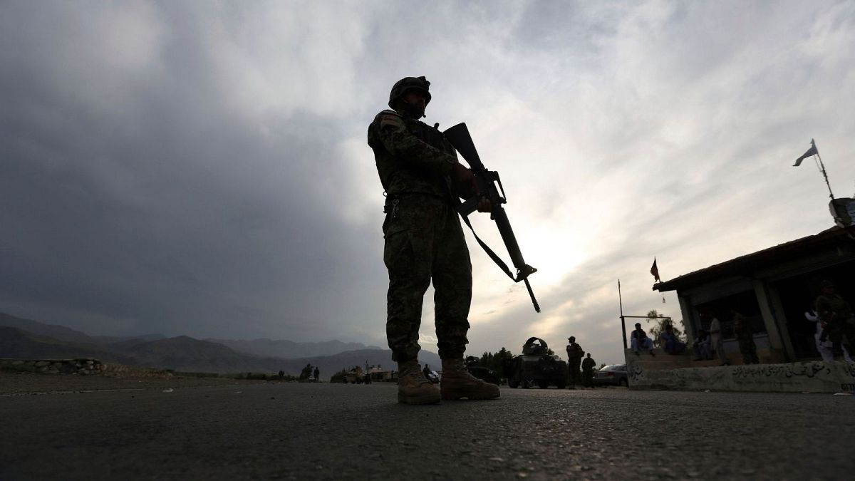 سرباز ارتش افغانستان