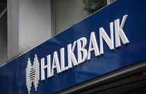 Halkbank, İran'a yönelik yaptırımları deldiği iddiasıyla New York Güney Bölgesi Federal Mahkemesi'nde yargılanıyor.