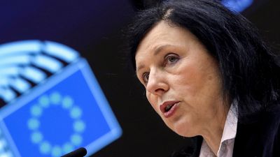 Bruselas exige explicaciones a Moscú por las sanciones a ocho altos funcionarios