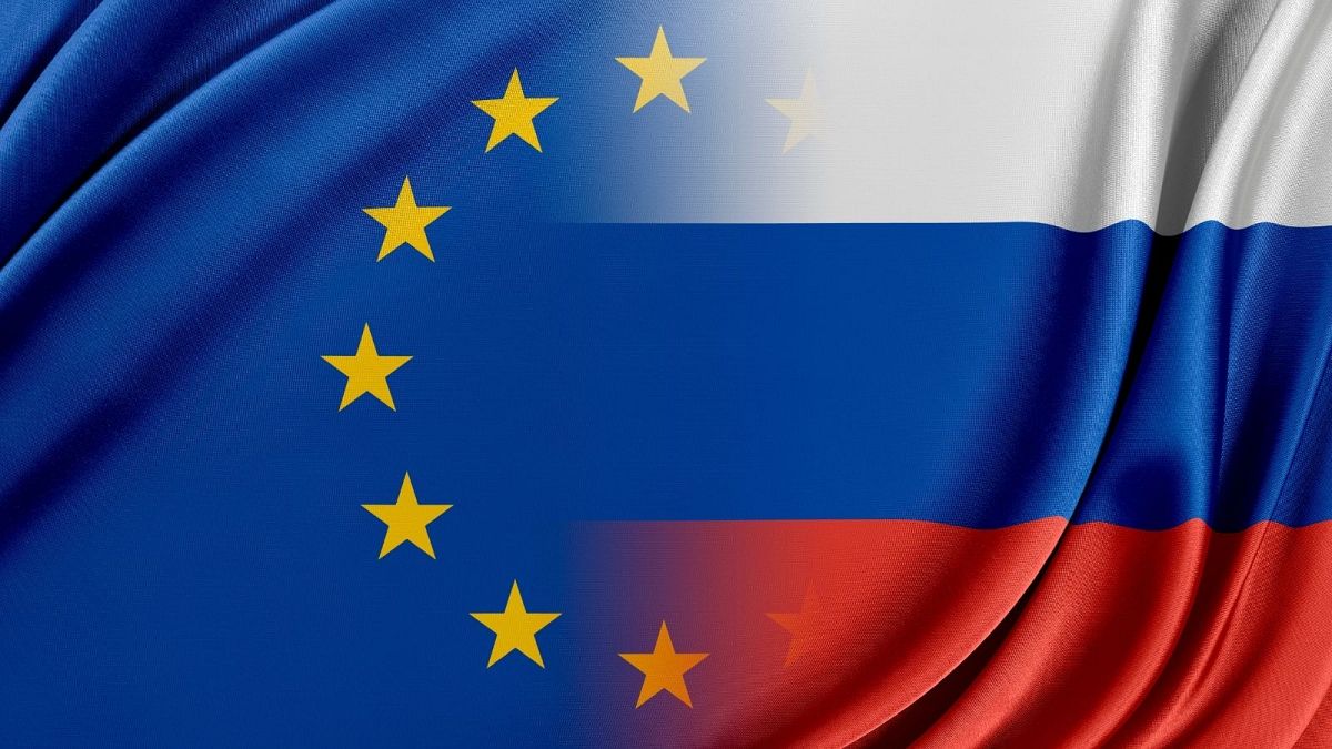 پرچم‌های روسیه و اتحادیه اروپا