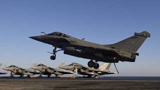 L'Egypte commande 30 avions de combat Rafale à la France