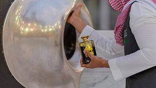 السعودية نيوز | 
    السعودية توثق الحجر الأسود باعتماد تقنية "الفوكس ستاك بانوراما"
