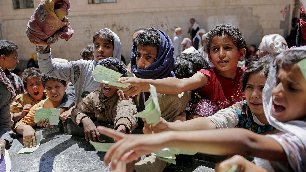 Распределение помощи - Сана, Йемен