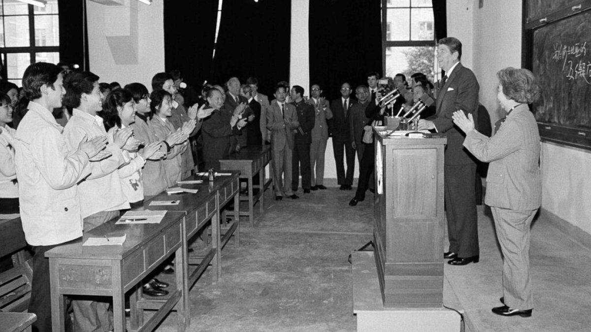 Ronald Reagan amerikai elnök a Fudan egyetemen 1984-ben