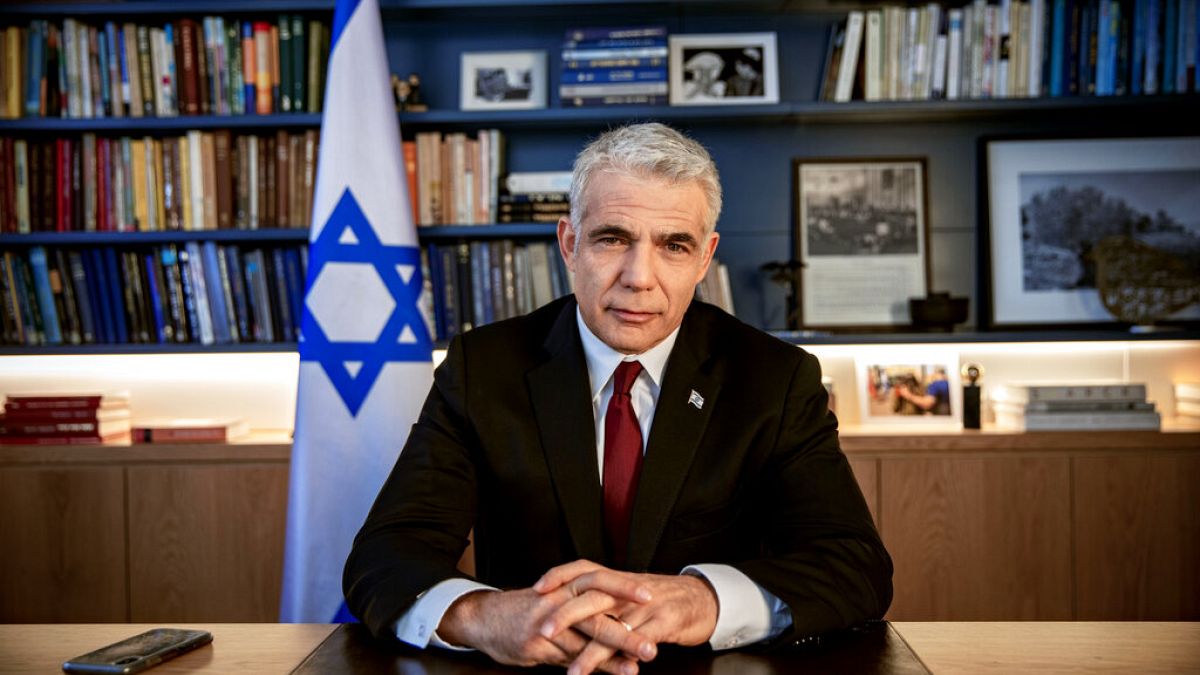 Yair Lapid tenta formar governo em Israel