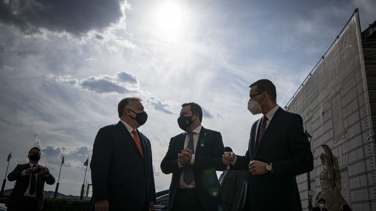 Orbán Matteo Salvinivel és Mateusz Morawieckivel áprilisban, Budapesten