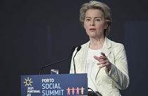 Ursula von der Leyen, la présidente de la Commission européenne, à Porto le 7 mai 2021