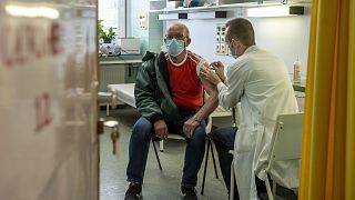Koronavírus elleni oltás az egri Markhot Ferenc Kórházban
